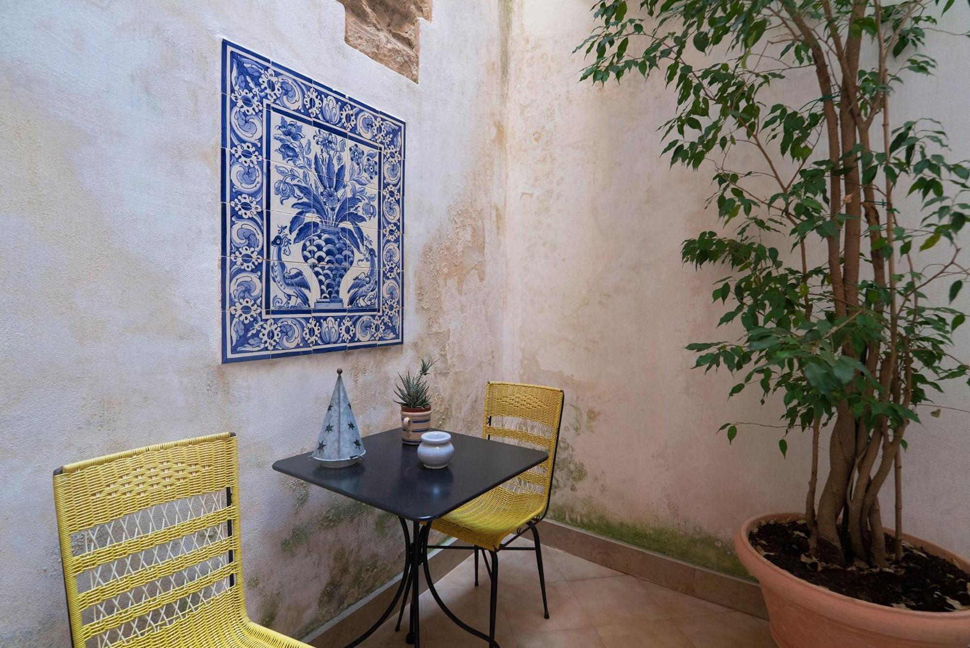 Appartamenti Corte dei Romiti Lecce Esterno foto