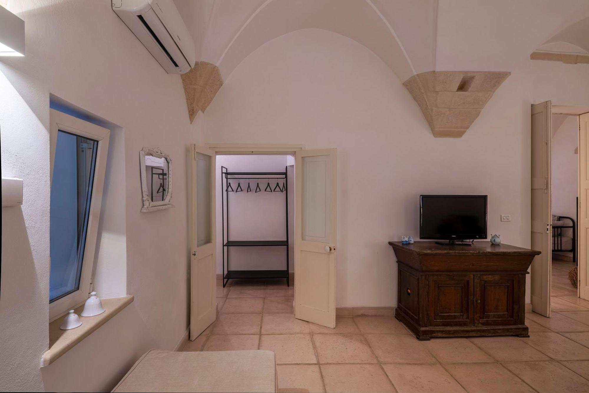 Appartamenti Corte dei Romiti Lecce Esterno foto