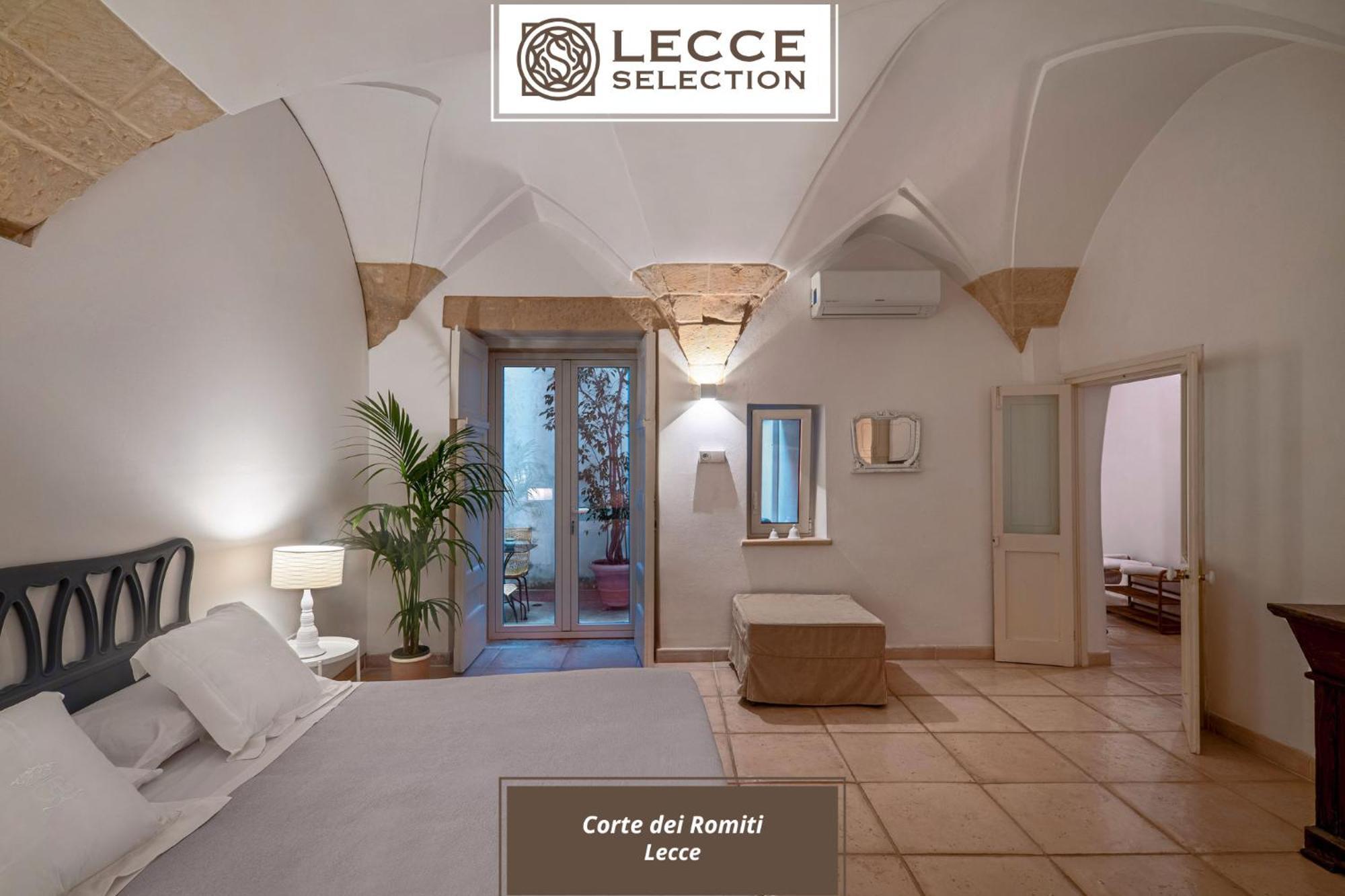 Appartamenti Corte dei Romiti Lecce Esterno foto